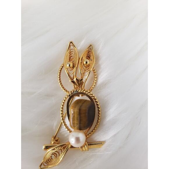 STUNNING Vintage Owl Brooch MCM Tiger Eye Gemstone Faux Pearl Gold Tone Filigree - Picture 3 of 4